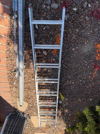 16’ extension ladder 1
