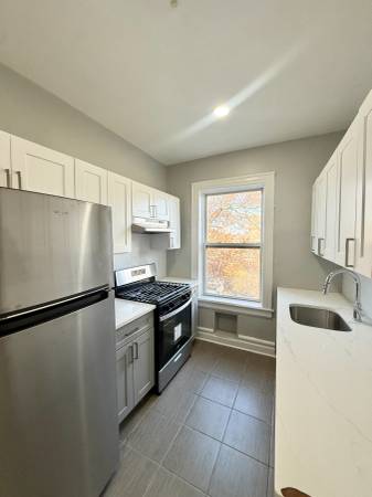 Beautiful 2Br/1Ba Located on Prospect Street! No Fee! 1