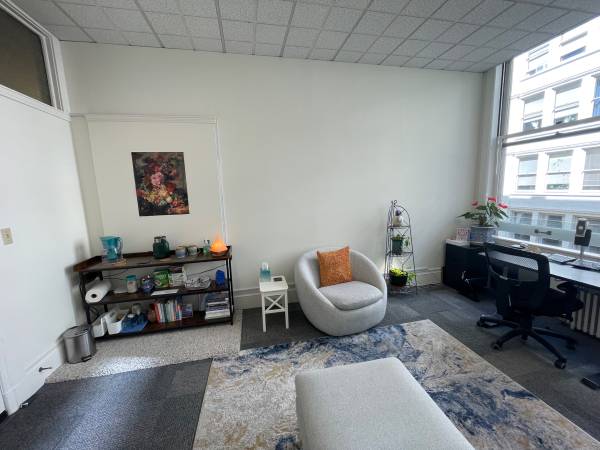 $200 OFFICE SUBLET- Thurs. & Fri., Union Square Historic Flood Building (downtown / civic / van ness)63888990979713122