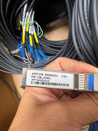 Amphenol 10G SFP+ DAC Cable – 3m (Multiple Available) 1