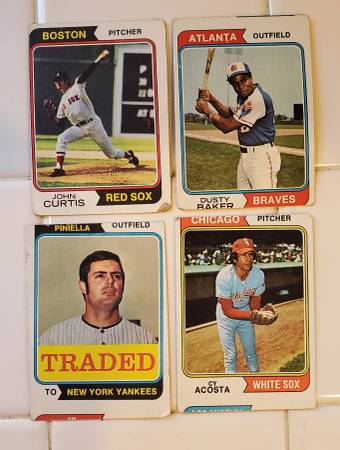 Mixed lot of 1970s Error Cut Baseball Cards 1