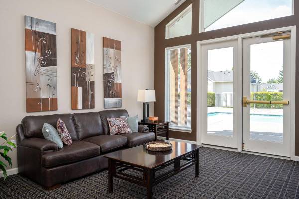 $1,356 / 1br - 575ft2 - Utilities Included - Water, Sewer, Garbage, Patio/Balcony (Sommerset Weset- Elmonica South neighborhood in Beavert)63831465733635120
