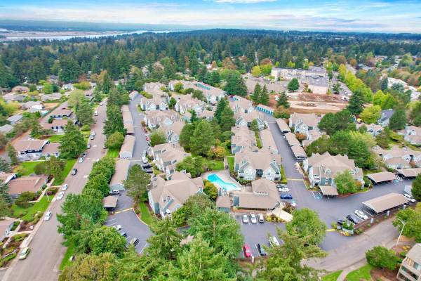 $1,899 / 3br - 1088ft2 - Onsite Pet Spa, Fireplace, Onsite Management, Large Windows (Between Mountain View and Riveridge)63831608792707123