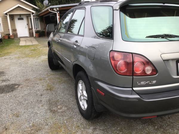 2000 LEXUS RX300 4 wd - $3,000 (Seattle)63622961687939123
