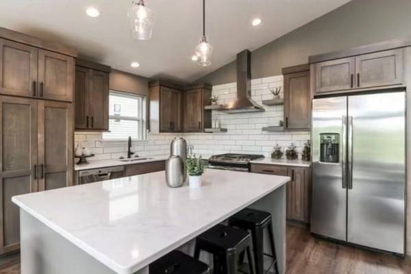 $600 / 3br - Habitación Privada Acogedora + Baño en Casa Tranquila – $600/mo (𝐒 𝐏𝐚𝐢𝐧𝐭 𝐒𝐭)63830954339201122