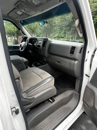 2012 Nissan NV 3500 - Photo 9