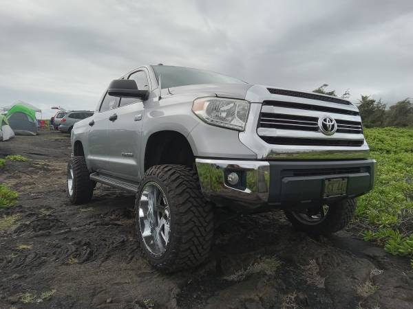 2017 tundra crew max 1