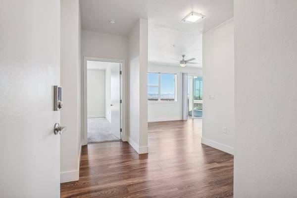 $1,825 / 1br - 664ft2 - 2 Months Free | 1 Bedrooms | Live Near Cherry Creek w/ Stunning Views (Denver)63973500919811124
