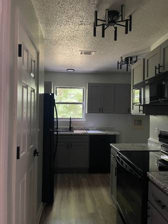 $1,699 / 3br - 1280ft2 - 3 Bedroom 2 Bath - $1699 - 1280ft2 (Asheville)64029211303555123
