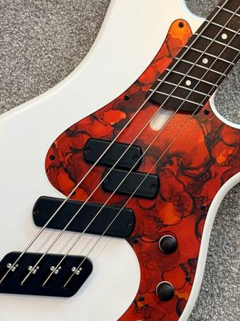 Dingwall SP1 4 Bass Guitar 1