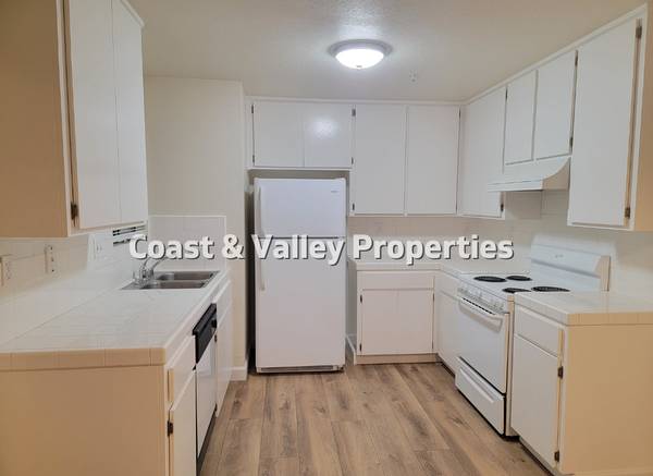 $2,350 / 2br - South Salinas Home for RENT!!!64009501904003121