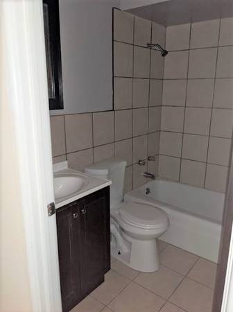 $2,000 / 2br - Beautiful Rehab at a Great Price! (Edgewater)63918293797507124