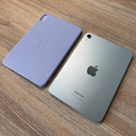 iPad Mini A17 Pro con funda inteligente - $480 (Rohnert Park)63439999962497121