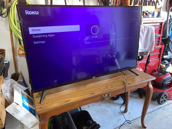 *RCA 50” LED Remote Control TV Television Plus Oak Table 3 HDMI USB 1