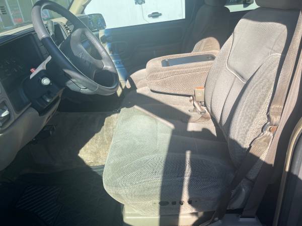 1997 Chevy suburban 4 x 4 - $3.650 (Granite Falls)63623174410497124