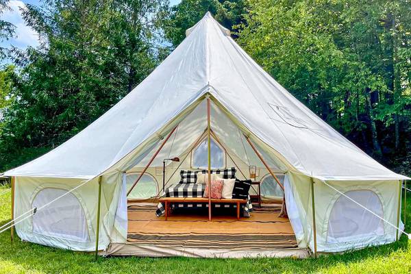 Assistant needed for a mobile glamping tent business 1