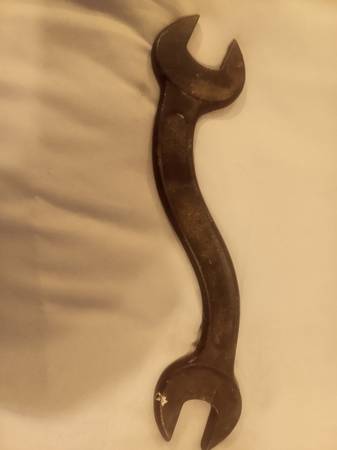 Vintage S Shaped Wrench  Made in USA  Dropped Forge - $20 (Ariton)63442187037699121