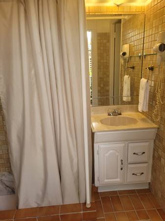 $1,400 All Inclusive efficiency perfect for party of one. (Clearwater)63980539335682122