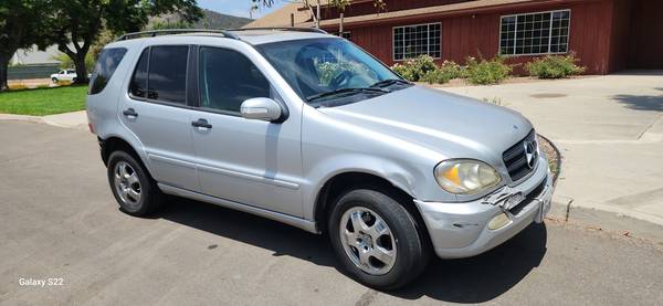 2004 Mercedes ML350 4x4 6cyl Auto, Sunroof, Runs great - $2,295 (San Marcos)63440304739459121