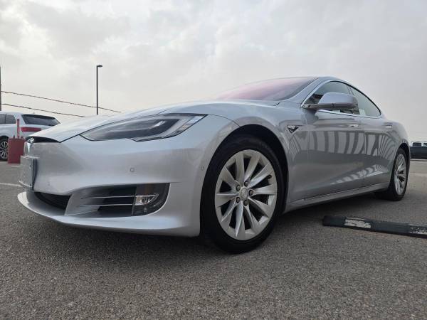 2017 Tesla Model S 75 1