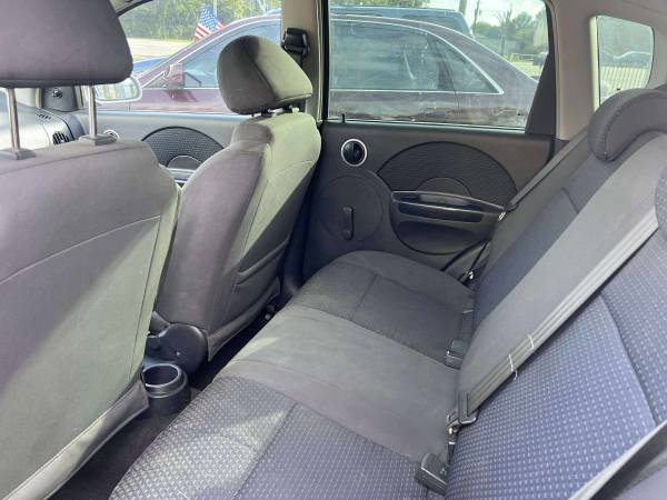 2008 CHEVROLET AVEO - 149K MILLAS, AIRE FRÍO, AHORRADOR DE GASOLINA, EFECTIVO $1400 - $1,395 (West Mount Houston)63616984863363122
