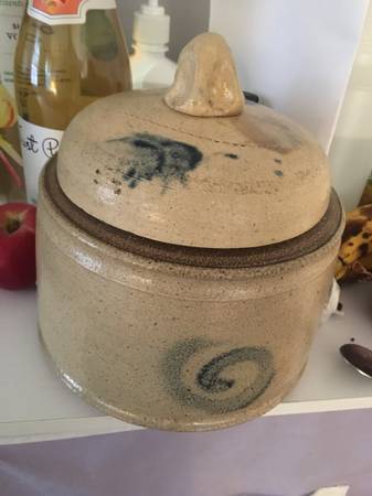 Real nice 🥜🫖🫖🍶🧋cookie jar 1