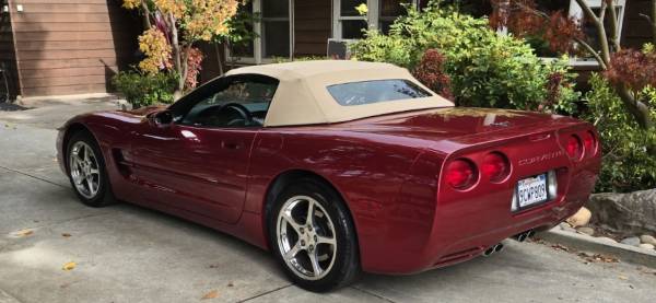 2002 Chevy Corvette convertible Low Miles 1