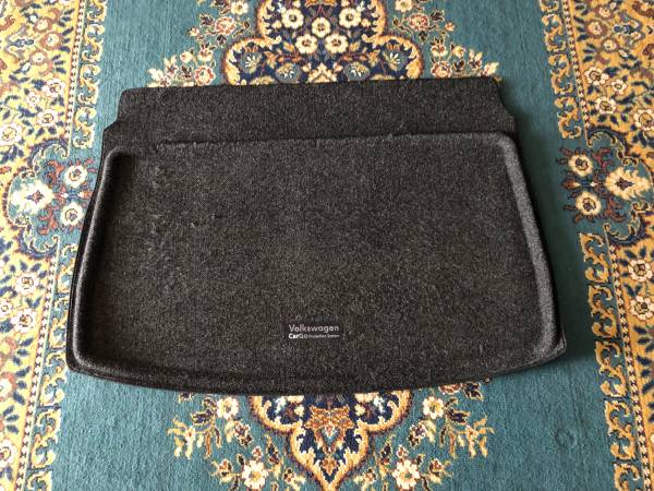 VW Golf MK7 / MK8 Cargo Mat 1