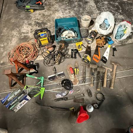 Assorted tools clean out. 1