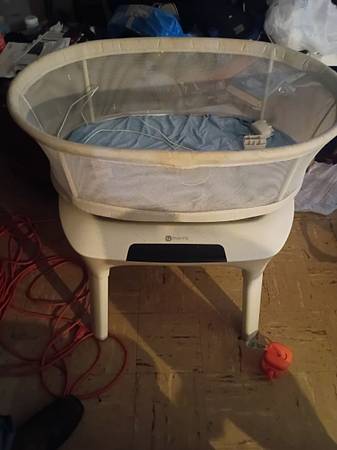 4moms bassinet 1