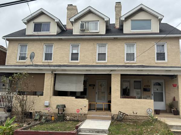 $1000.00 / 3br - 3 story home64013365065858120