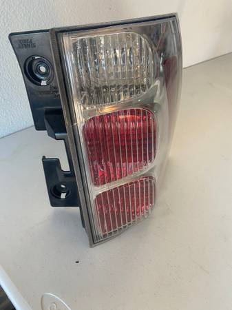 2005-2009 Chevy Equinox 1