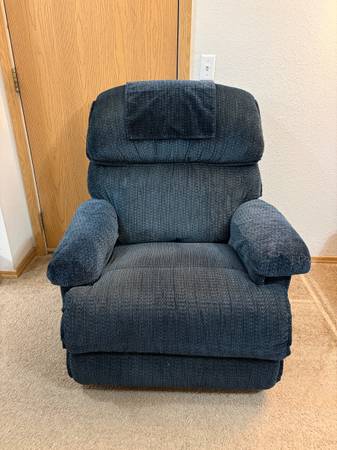 La-Z-Boy Recliners 1
