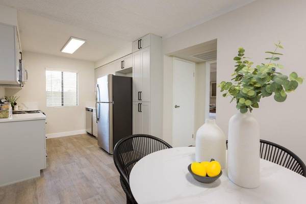 $1,514 / 3br - 1192ft2 - Pets Welcome, Upgrades Everywhere, Designer Finishes, Tour Today (North Phoenix)64024998085122122