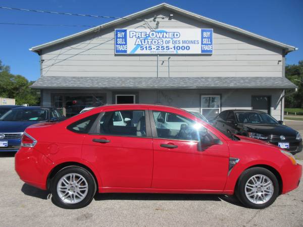 2008 Ford Focus SE Sedan - Automatic - Wheels -  Cruise - Low Miles!! 1
