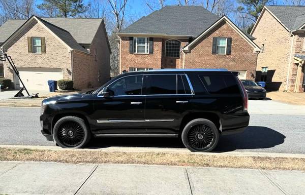 2016 CADILLAC ESCALADE - $28,000 (DACULA)63620880647683122