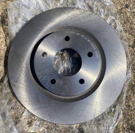 One New Front Brake Rotor for 2014-22 Nissan Leaf Rogue 1