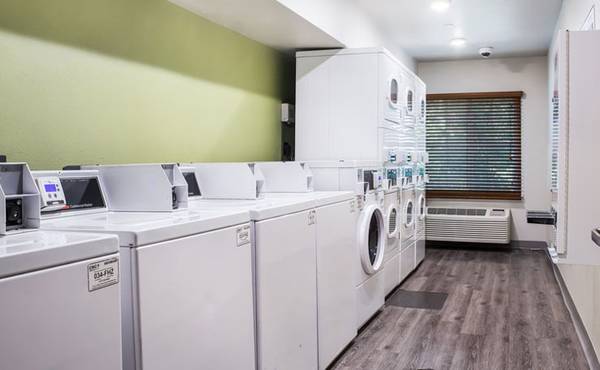 $1,319 / 1br - Simple Done Better with NO Hassle, NO Lease (4505 N Interstate 35, Denton, TX)63796476996355122