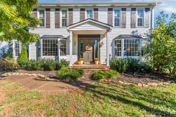 $449,900 / 3br - 2525ft2 - 3112 Devonshire Place (Bowling Green)64177449611393120