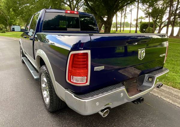 2017 RAM 1500 LARAMIE CREW - Photo 9