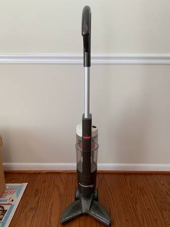 Bissell Vacuum Machine 1
