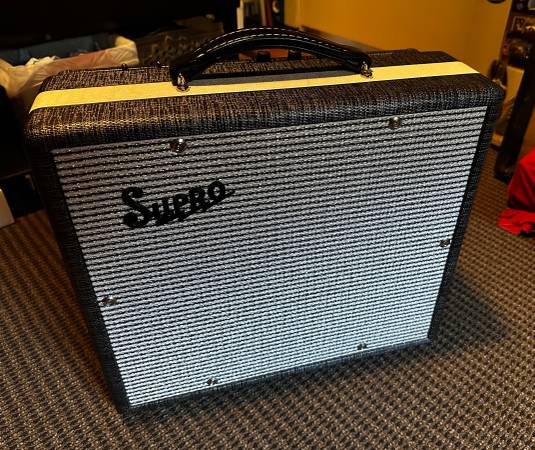 Supro Saturn MkII and Supro Supreme 1600 1