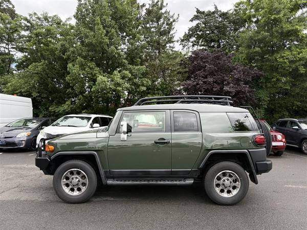 2013 TOYOTA FJ CRUISER SPORT UTILITY - $19,745 (+ Posh Motors LLC)63616742037761122