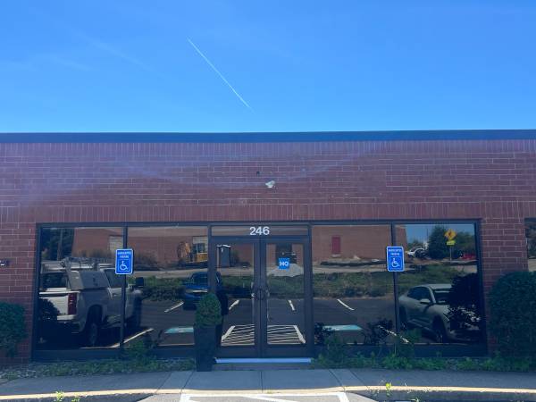 Build Your  Brand with a Prestigious Business Address! 1