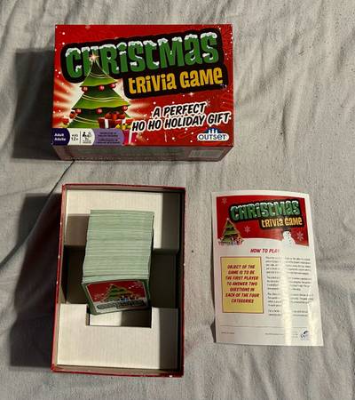 Christmas trivia game 1