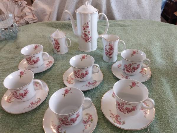 17 PC Coffee Serving Set in Pink Cherry Blossoms Branches 1