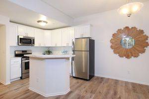 $2,918 / 2br - 1021ft2 - Amazing Amenities: Sauna, Dance Studio, Gym, Spa, Pool, 24/7 Security (San marcos)63998605913090121