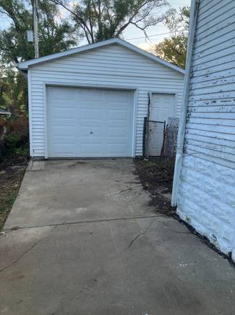 $1,200 / 2br - 1100ft2 - 2 dormitorios 1 baño con garaje independiente para un automóvil (Omaha)64307612586499121