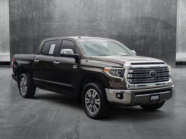 2018 Toyota Tundra 4WD 4x4 Camioneta 1794 Edition Cabina Doble - $47,495 (Llame al *(346) 220-0885* para Confirmar Disponibilidad al Instante)63617007346563123