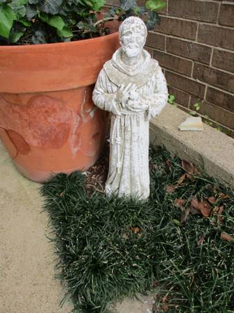 outdoor vintage religious statuary 1